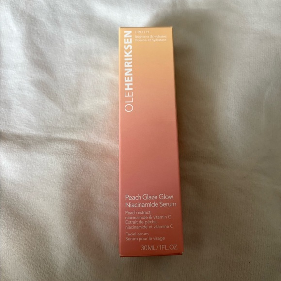 💋2/$25 Ole Henriksen peach glaze glow niacinamide serum - Picture 7 of 11